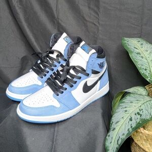 Jordan 1 university blue